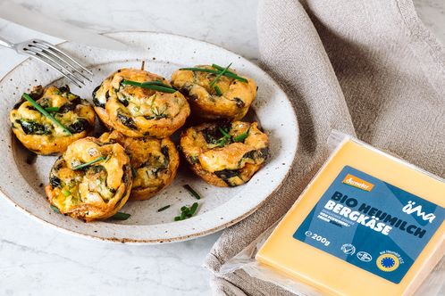 Recept: Mini-omelett med ost och spenat